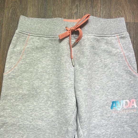 THE TEDDY SWEATPANT - Picture 3 of 5